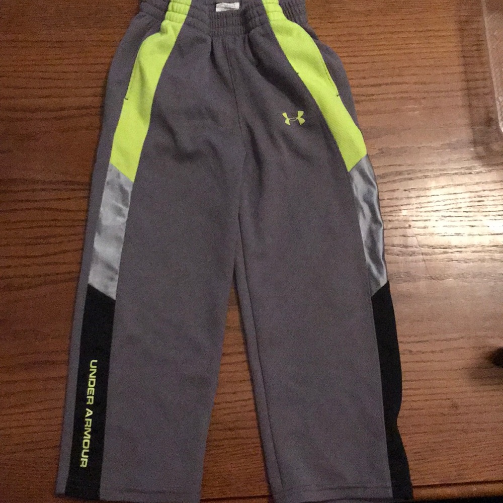 Boys 5 Under armor sweat pants